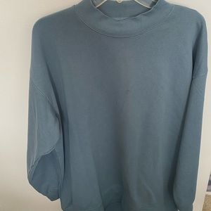 uniqlo crewneck sweater